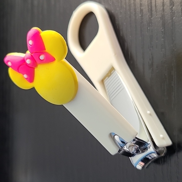 Disney Accessories - Disney Minnie Mouse Inspired Nail Clipper